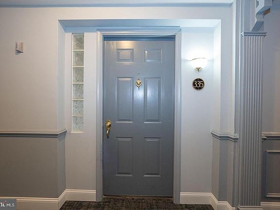 3rd image of 335 Paoli Pointe Dr #335