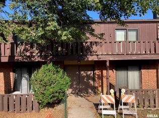 1921 Jeanette Ln, Springfield, IL 62702