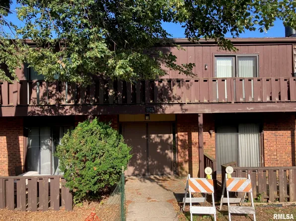 1921 Jeanette Ln, Springfield, IL 62702