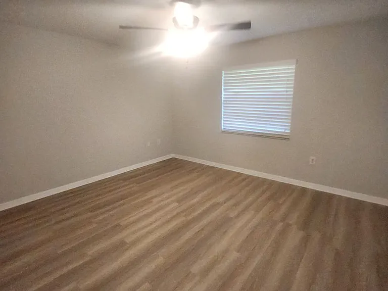 2824 Coleman Ct W — Photo 6