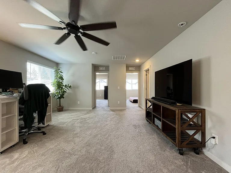 7033 SE Benedict St — Photo 32