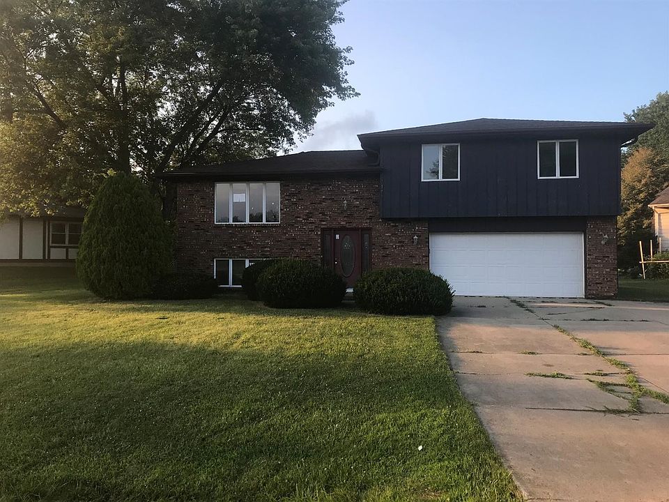 1st image of 4199 Thornhill Dr #B