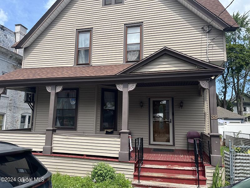 2nd image of 38 Chestnut Street