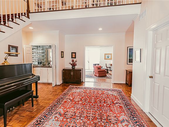 2nd image of 44 East Blvd