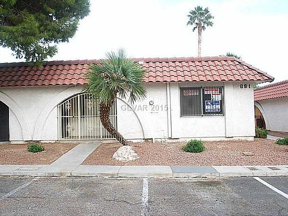 3rd image of 881 Mantis Way Unit 1