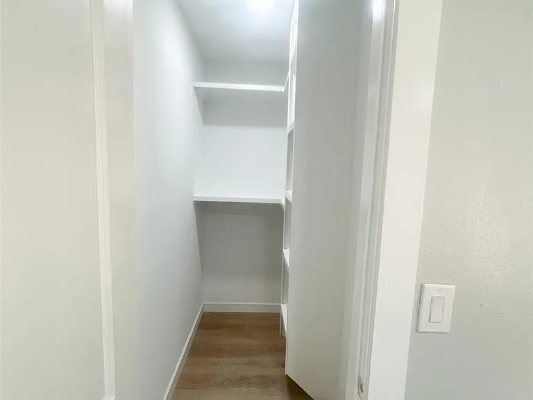9529 Fairland Dr — Photo 11