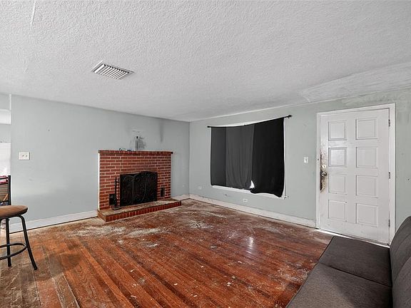 2nd image of 10109 MAIN STREET