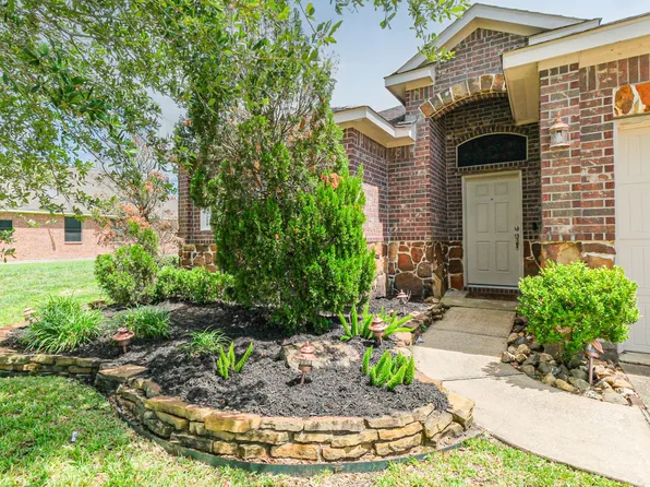 3221 Doves Nest Ct, Dickinson, TX 77539