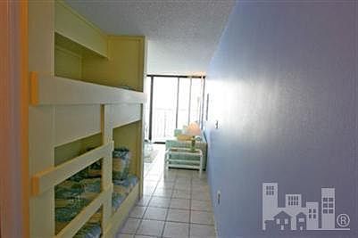 4th image of 1615 S Lake Park Boulevard #610