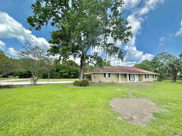 45281 Sol Hanna Rd, Saint Amant, LA 70774