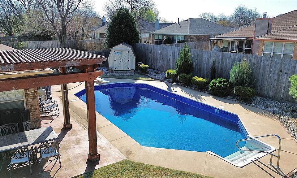 1st image of 1812 Dena Dr