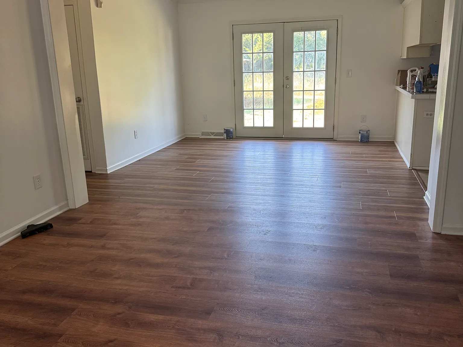 4 bed, 2.5 bath, 2052 sqft, $2,500 — Photo 4