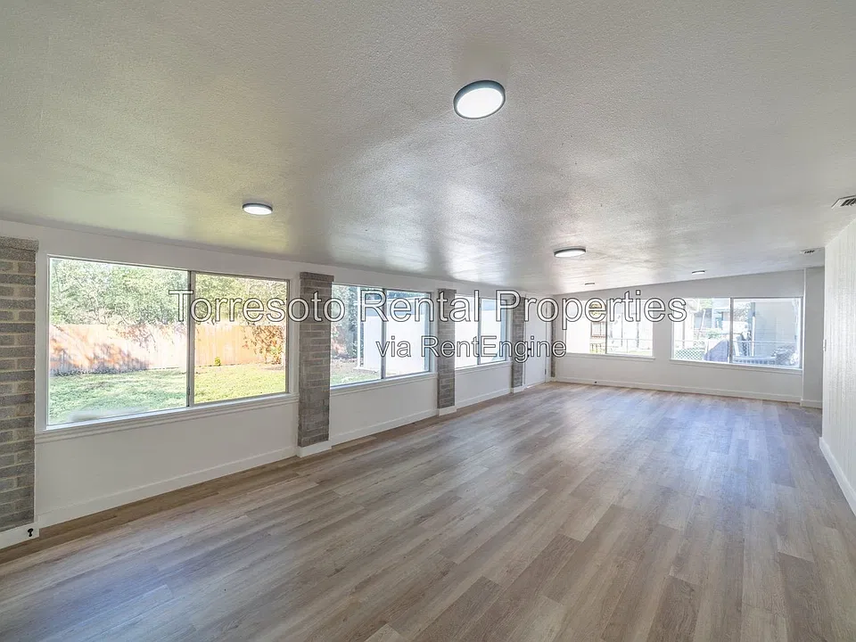 219 SW 37th A San #A