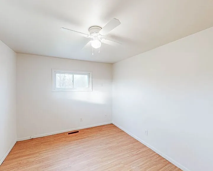 2228 Minnesota Ave — Photo 15