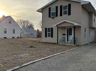 826 E London Ave, Peoria Heights, IL