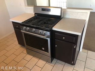 2270 Earl Ave APT 8, Long Beach, CA 90806