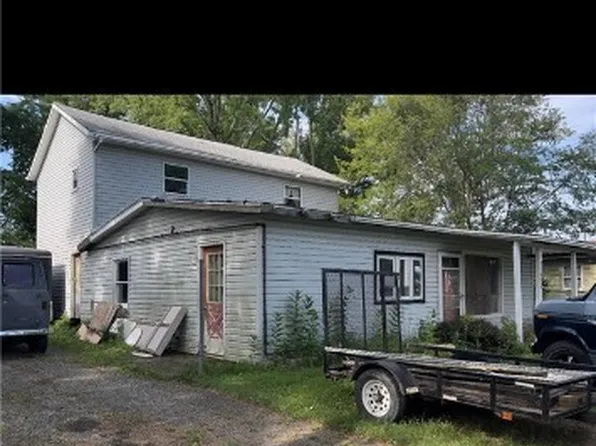 35032 East Rd, Grafton, OH 44044