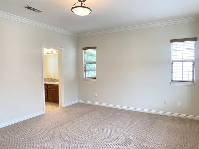 5531 Sultana Ave — Photo 21