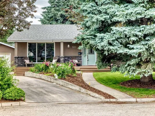 520 Oakwood Pl SW, Calgary, AB T2V 0K3