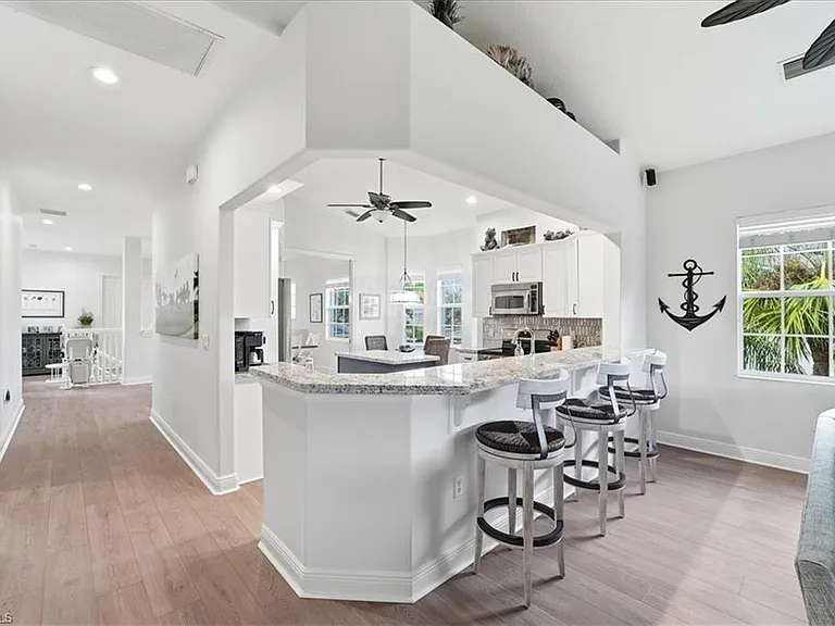 7842 Hawthorne Dr #1703 — Photo 15