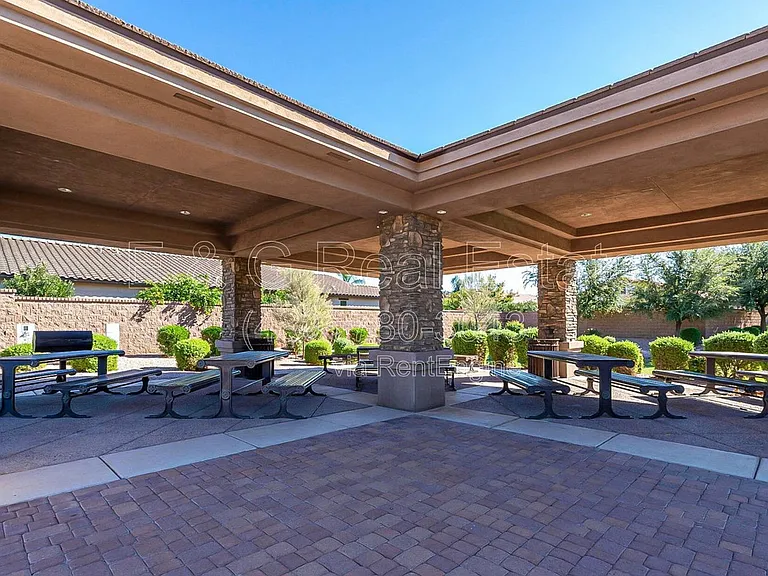622 W San Carlos Way — Photo 38