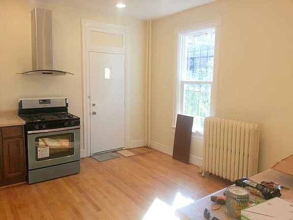 Sunny Kitchen