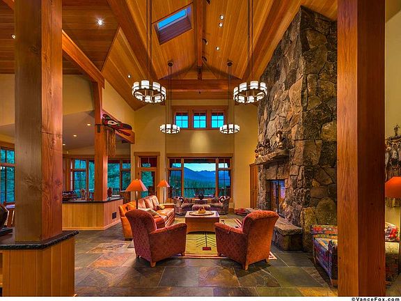 3rd image of 9624 Ahwahnee Pl