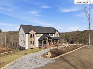 457 Autumn Leaf Way, Crumpler, NC 28617