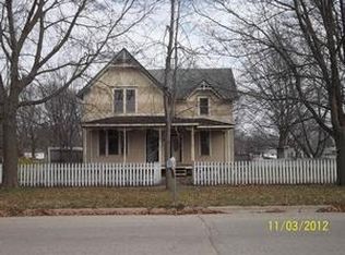 322 8th St, Allison, IA 50602