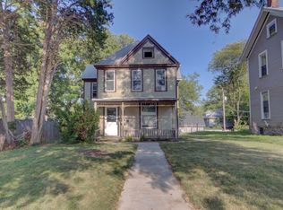 1715 Grand Ave #1, Davenport, IA 52803