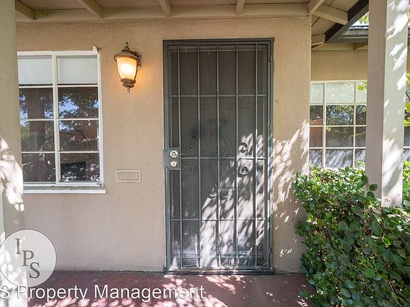 3rd image of 536 W Hedges Ave #536