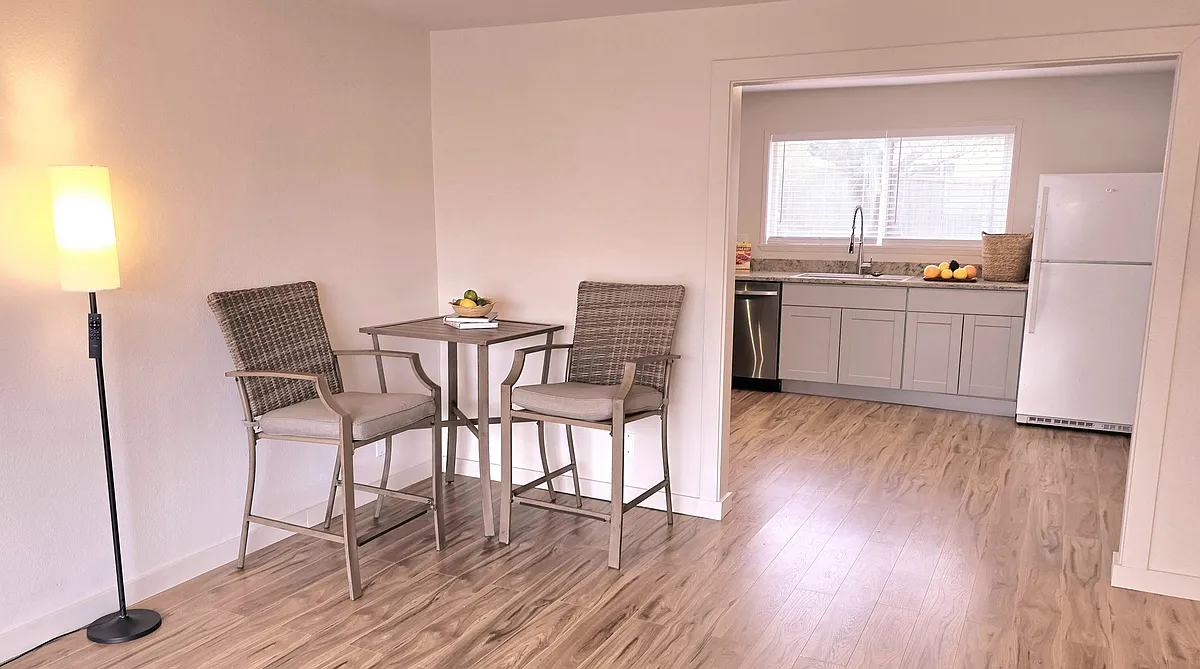 Family room - 1015 N 34th St