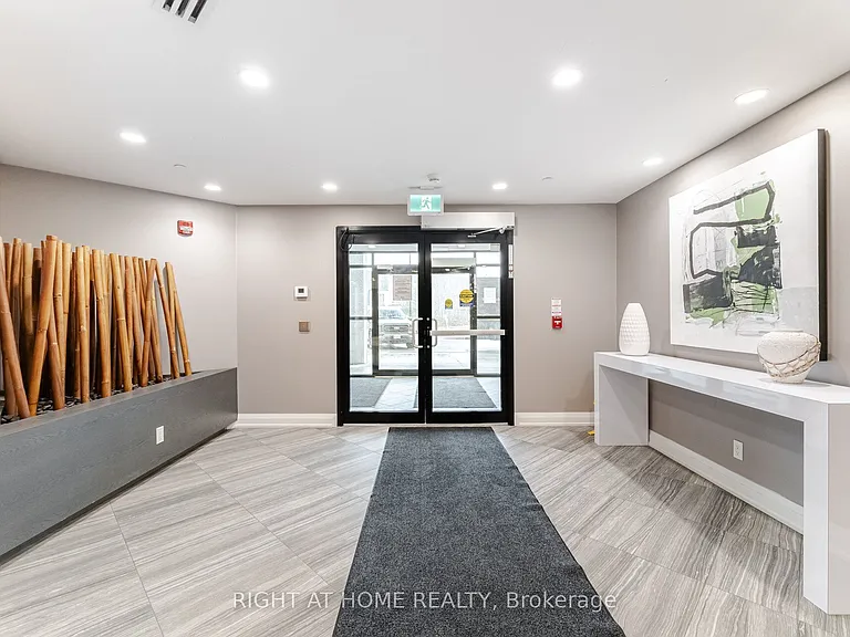 128 Grovewood Cmn #119 — Photo 5