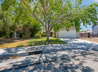 44628 Shadowcrest Dr, Lancaster, CA 93536