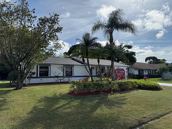 2nd image of 2774 SE Brevard Avenue