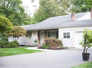 31 Valley Rd, Westport, CT 06880