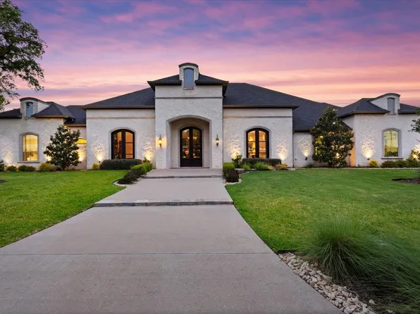 10031 Tumbling Trl, McGregor, TX 76657
