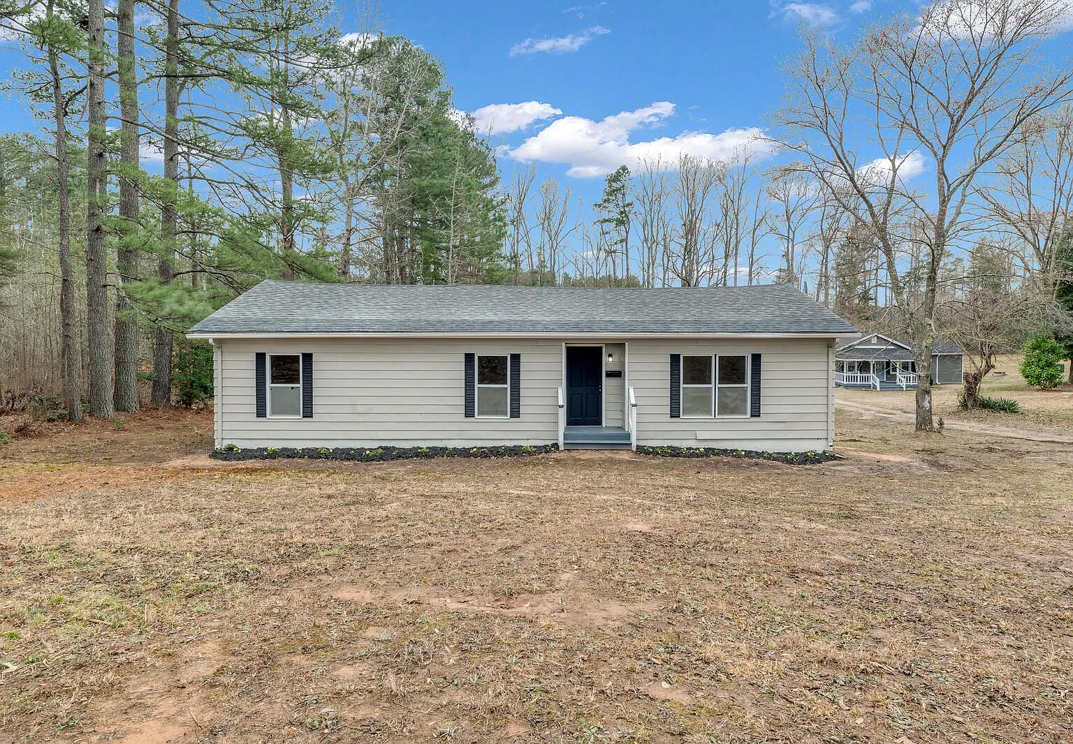 5963 Centerville Rd — Photo 3