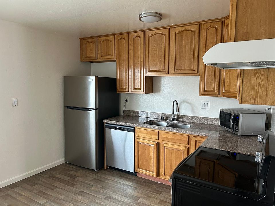 1st image of 2204 Spanos St #3
