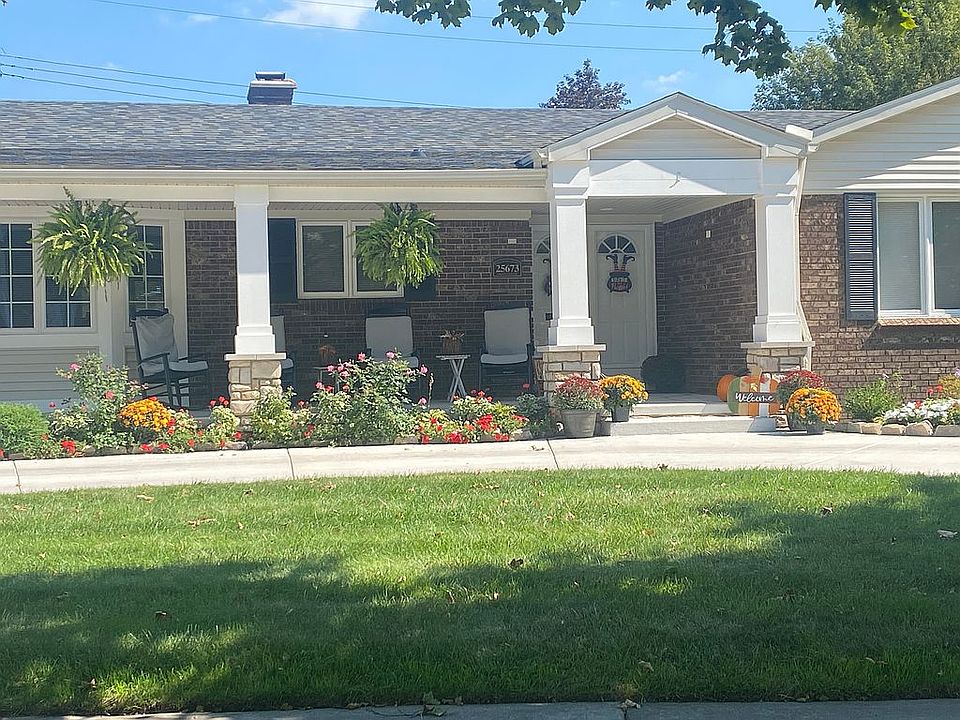 1st image of 25673 Graceland Cir