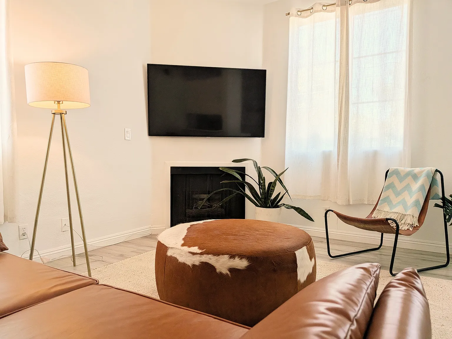 2452 S Centinela Ave — Photo 3