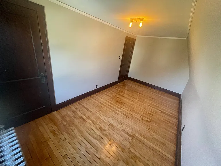 2924 Emerson Ave N #2 — Photo 7