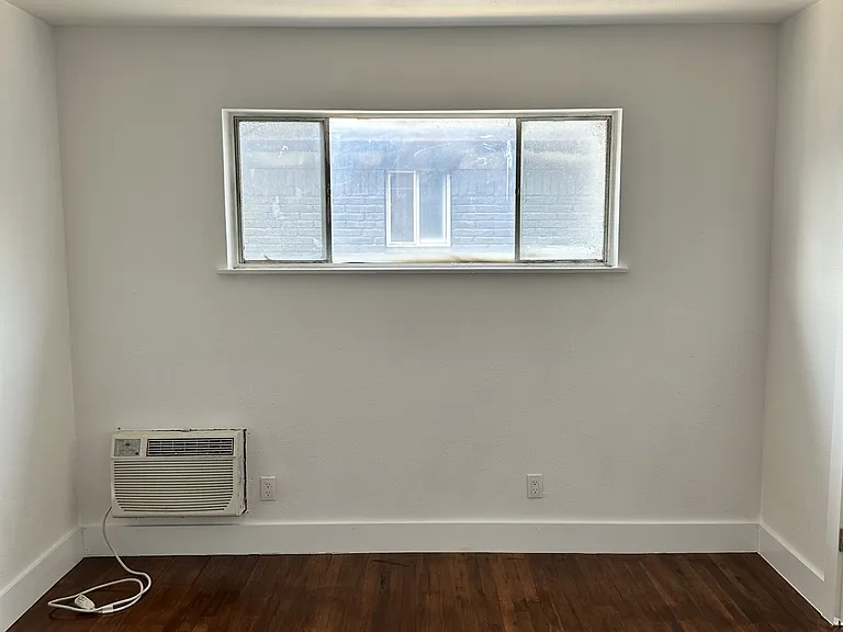 2712 Oakcliff St #6 — Photo 12