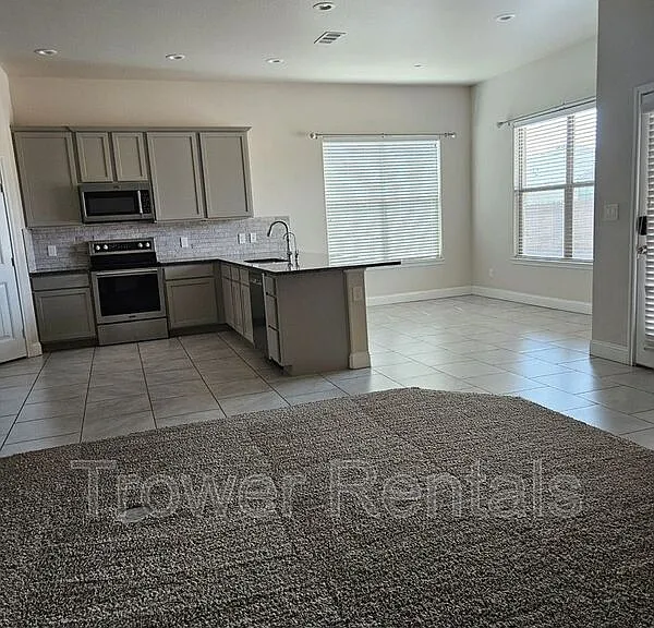 1021 E 90th Ct — Photo 15