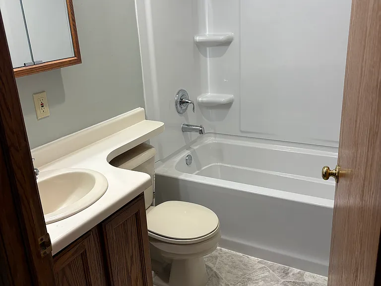 2018 Kennedy Dr #3 — Photo 8