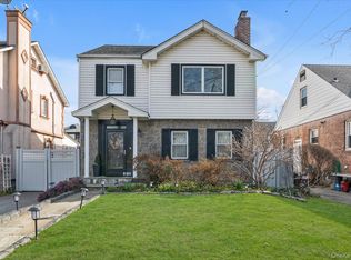 36-13 Clearview Expressway, Bayside, NY 11361