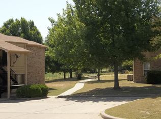 Shamrock Apartments, Dublin, TX 76446