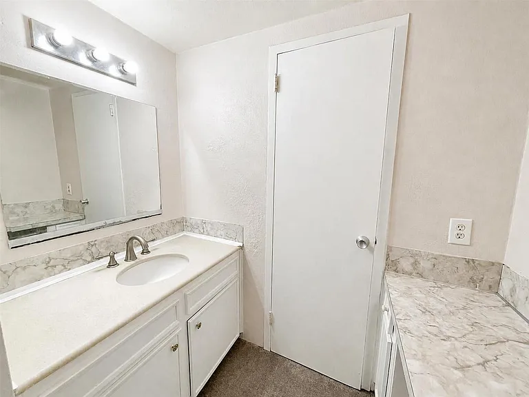 7520 Hornwood Dr #405 — Photo 14