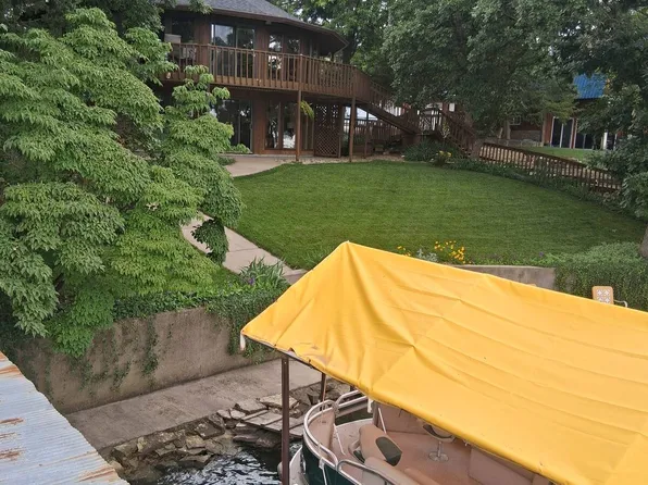 76 Lakeview Cir, Alma, KS 66401