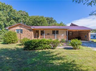 1839 Upper Rd, Seagrove, NC 27341